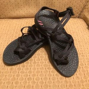 CHACO Sandals Size 7M EUC
